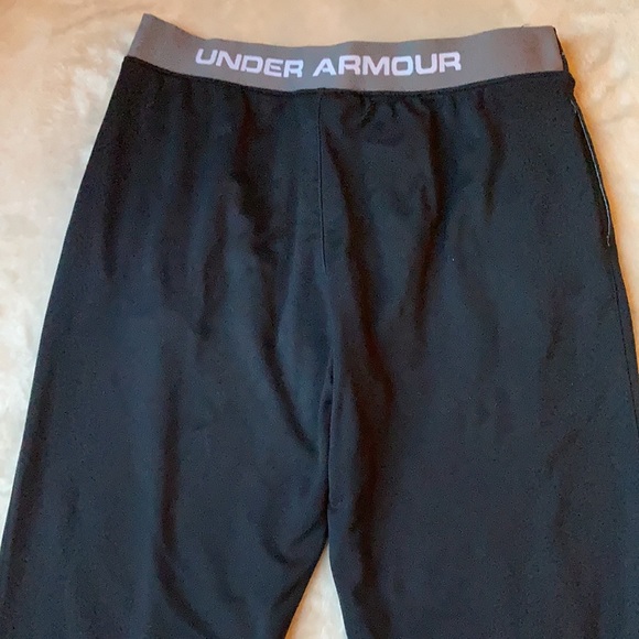 Like new— Under Armour athletic pants - Picture 6 of 11